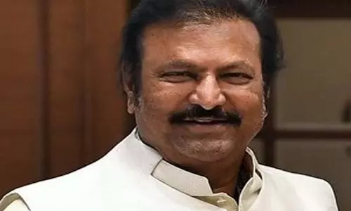 Police ने मोहन बाबू और उनके बेटे मनोज की शिकायत पर मामला दर्ज किया
