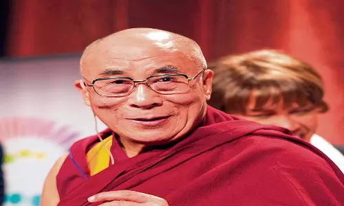 Tibetan निर्वासितों ने दलाई लामा की नोबेल वर्षगांठ मनाई, वैश्विक करुणा का आह्वान किया