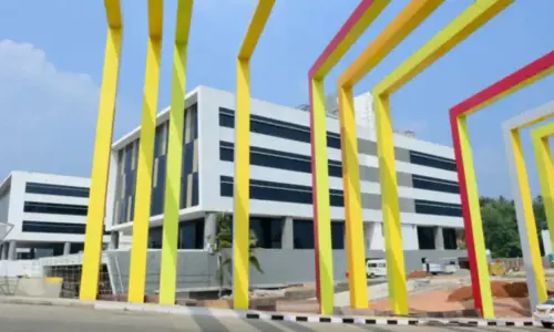 Smart Cities: खतरे को पहचानना और रुख बदलना Smart Cities: खतरे को पहचानना और रुख बदलना