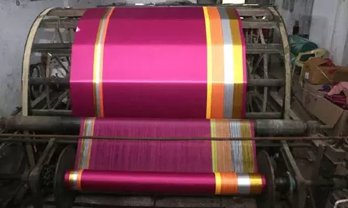 Tamil Nadu सरकार सिरसिला बुनकरों की मदद के लिए आगे आई