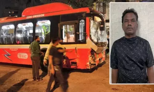 बेस्ट बस एक्सीडेंट: मेरे पति संजय मोरे दोषी नहीं, बेस्ट एक्सीडेंट हुआ..