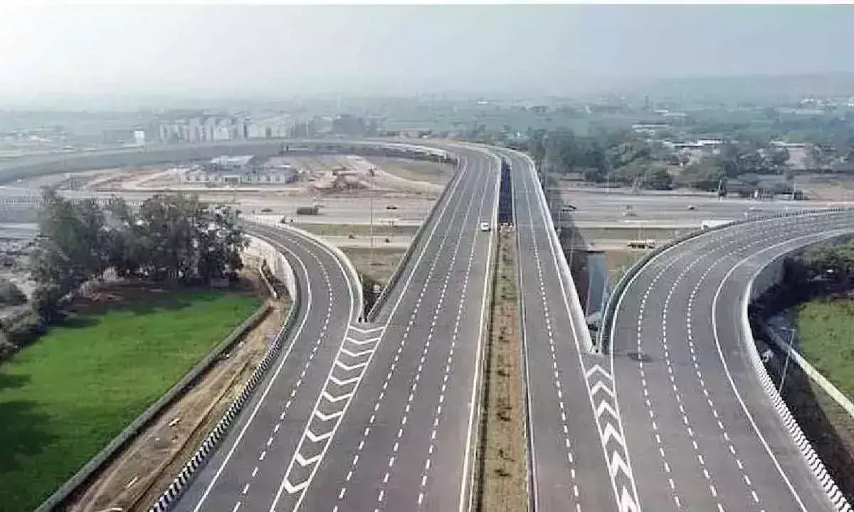 Bangalore-चेन्नई एक्सप्रेसवे अब जनता के लिए खुला Bangalore-चेन्नई एक्सप्रेसवे अब जनता के लिए खुला
