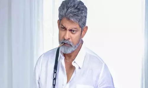 राक्षस की तरह खाना और कुम्भकर्ण की तरह सोना: Jagapathi Babu राक्षस की तरह खाना और कुम्भकर्ण की तरह सोना: Jagapathi Babu