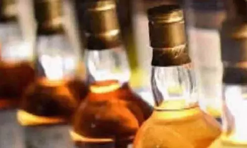 Kerala : भारत में बनी विदेशी शराब और बीयर की बड़ी खेप सोमवार को लक्षद्वीप पहुंची