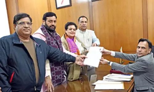Haryana में राज्यसभा उपचुनाव के लिए भाजपा उम्मीदवार ने पर्चा किया दाखिल Haryana में राज्यसभा उपचुनाव के लिए भाजपा उम्मीदवार ने पर्चा किया दाखिल