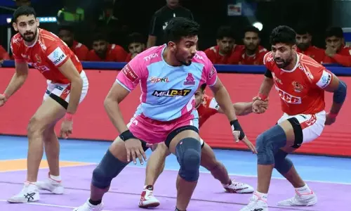 Jaipur Pink Panthers ने गुजरात जायंट्स को हराकर शानदार जीत दर्ज की