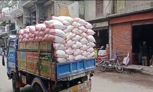 Muzaffarabad: 35 साल बाद भी सड़क परियोजना अधूरी रहने से पूजा गांव के लोग परेशान