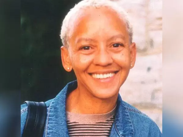 प्रसिद्ध कवि Nikki Giovanni का 81 वर्ष की आयु में निधन