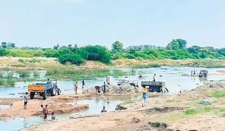 पूर्ववर्ती Warangal के गांव अवैध रेत खनन केन्द्रों में तब्दील