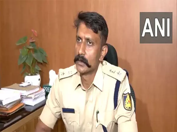 Bengaluru police ने कहा- पत्नी और उसके परिवार के लोगों ने उसे परेशान किया, जिसके कारण उसने आत्महत्या कर ली