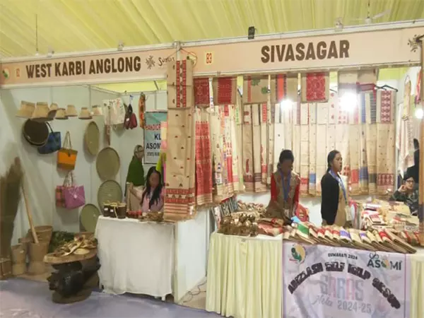 Assam: 50 वर्षीय महिला उद्यमी ने पारंपरिक मूगा रेशम उद्योग को किया पुनर्जीवित Assam: 50 वर्षीय महिला उद्यमी ने पारंपरिक मूगा रेशम उद्योग को किया पुनर्जीवित