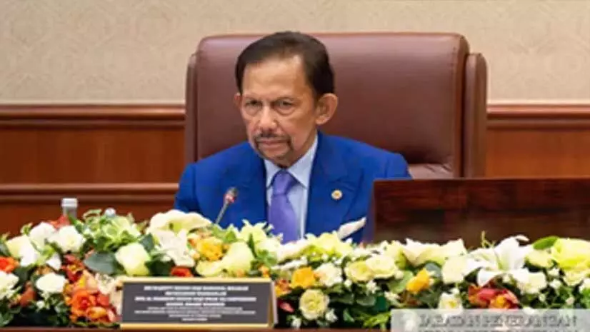 Brunei सुल्तान ने ऊर्जा कंपनियों से एकजुट प्रयास करने का आग्रह किया