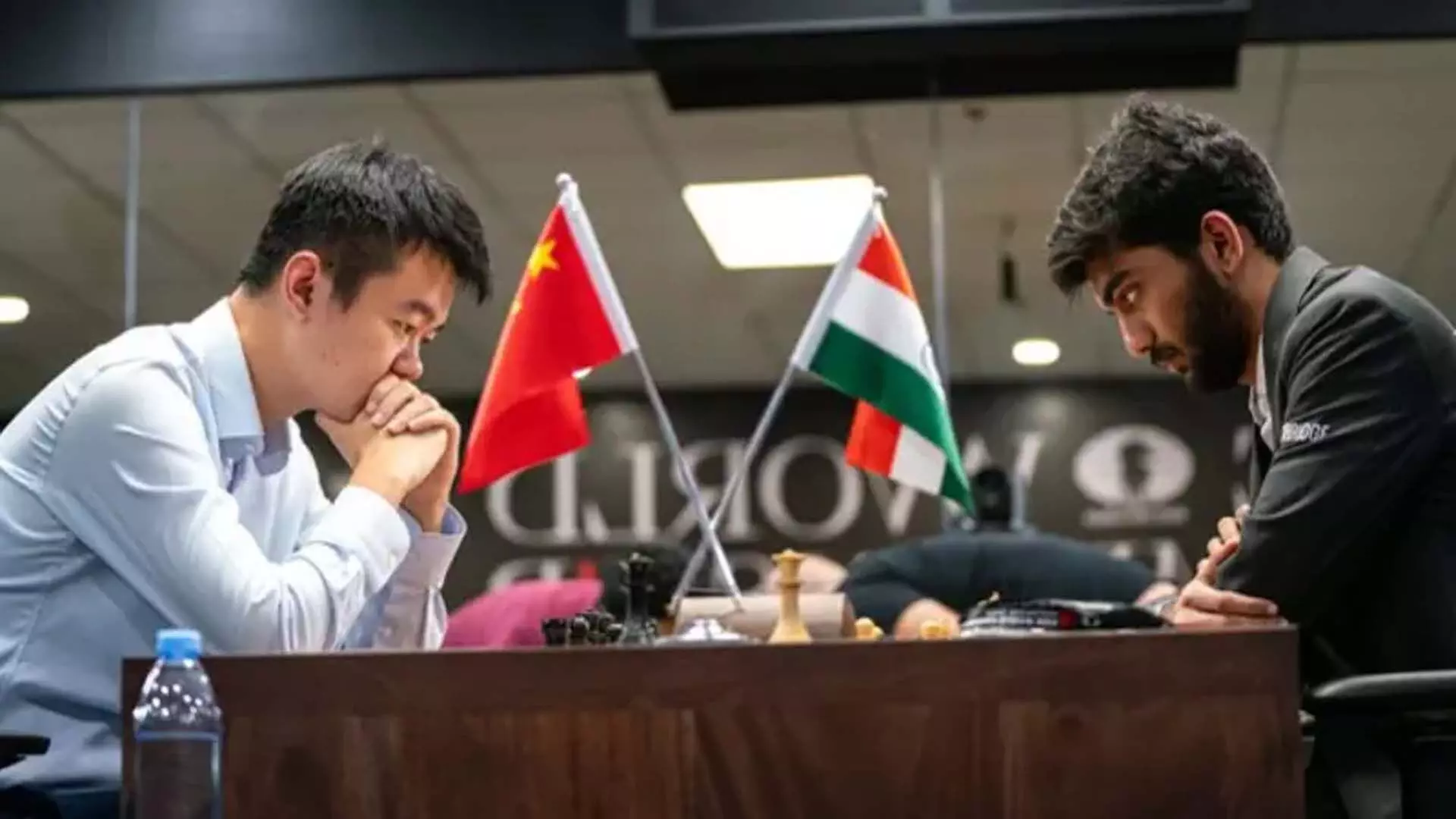 World Chess Championship: डी गुकेश ने 13वीं बाजी में गत चैंपियन डिंग लिरेन से ड्रा खेला