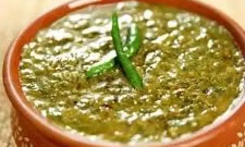 Sarson Ka Saag Recipe: सर्दियों में इस आसान रेसिपी से बनाएं सरसों का साग Sarson Ka Saag Recipe: सर्दियों में इस आसान रेसिपी से बनाएं सरसों का साग