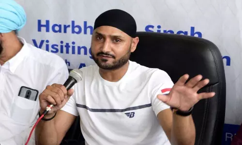 BGT 2024-25: एडिलेड में दिग्गजों की विफलता के बाद सुजुकी ने मजबूत वापसी का समर्थन किया BGT 2024-25: एडिलेड में दिग्गजों की विफलता के बाद सुजुकी ने मजबूत वापसी का समर्थन किया