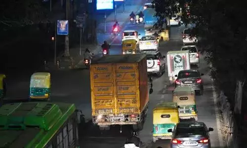 Delhi में परिवहन वाहनों के कारण हर दो दिन में लगभग एक घातक दुर्घटना Delhi में परिवहन वाहनों के कारण हर दो दिन में लगभग एक घातक दुर्घटना