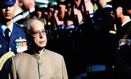 प्रणब मुखर्जी की आज पुण्यतिथि, देखे उनके प्रारंभिक जीवन