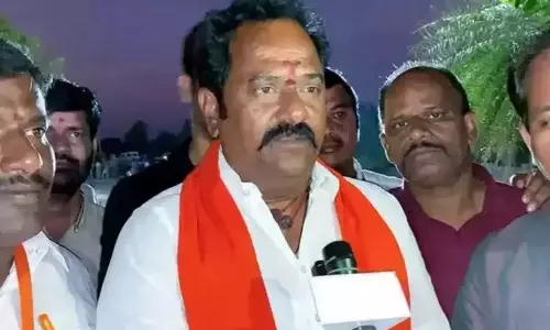 हैदराबाद में 5 रियल एस्टेट कंपनियों ने बड़े पैमाने पर किया अतिक्रमण: BJP MLA हैदराबाद में 5 रियल एस्टेट कंपनियों ने बड़े पैमाने पर किया अतिक्रमण: BJP MLA
