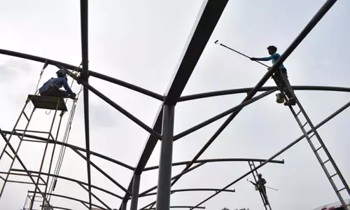 Tamil Nadu: मेकओवर से पहले आईआईटी प्रोफेसर ने गांधीपुरम सेंट्रल बस टर्मिनस का निरीक्षण किया
