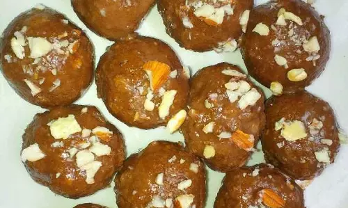 नटी चॉकलेट लड्डू रेसिपी