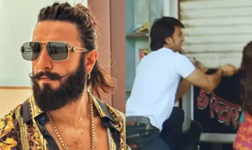 डेब्यू फिल्म ‘बैंड बाजा बारात’ के 14 साल पूरे, भावुक हुए रणवीर, बोले- ‘सपने हकीकत बन गए’ डेब्यू फिल्म ‘बैंड बाजा बारात’ के 14 साल पूरे, भावुक हुए रणवीर, बोले- ‘सपने हकीकत बन गए’