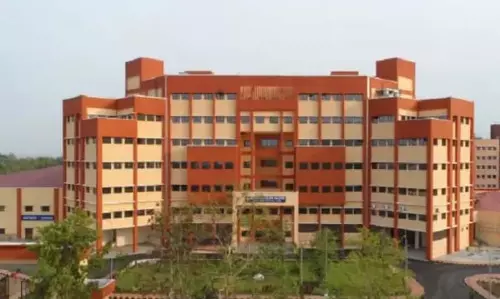 Balangir मेडिकल कॉलेज से 73 कर्मचारियों को निकाले जाने पर राजनीतिक विवाद शुरू