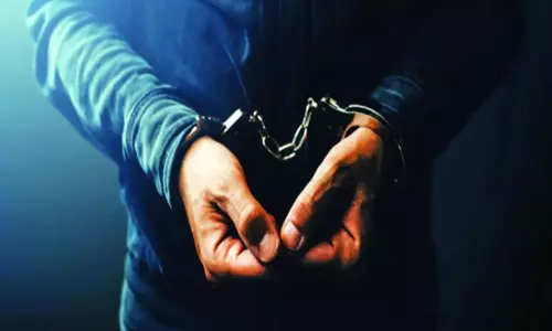 Visakhapatnam: महिला मरीज के साथ दुर्व्यवहार करने के आरोप में अस्पताल कर्मचारी गिरफ्तार