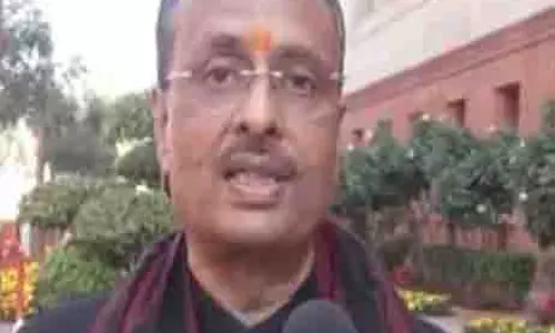 वे संसद से अप्रासंगिक मुद्दे उठाते हैं और उस पर हंगामा करते हैं: BJP MP दिनेश शर्मा वे संसद से अप्रासंगिक मुद्दे उठाते हैं और उस पर हंगामा करते हैं: BJP MP दिनेश शर्मा