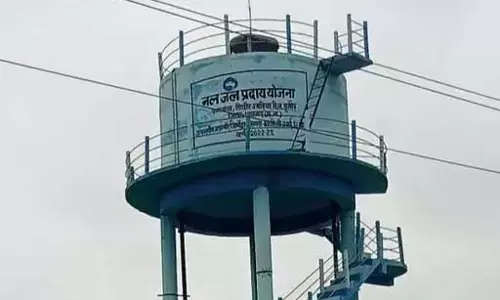 2 ठेकेदारों पर कार्रवाई, अनुबंध रद्द