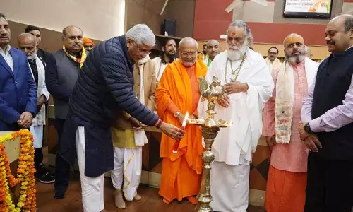 धार्मिक स्थलों पर उत्थानकारी अनुभव पर ध्यान केन्द्रित करें: Shekhawat धार्मिक स्थलों पर उत्थानकारी अनुभव पर ध्यान केन्द्रित करें: Shekhawat