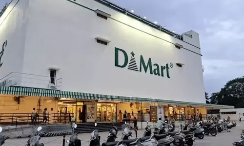 Avenue Supermarts शेयर की कीमत में -2.89% कम