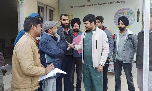 Jammu नगर निगम आयुक्त ने स्वच्छता जांच की Jammu नगर निगम आयुक्त ने स्वच्छता जांच की