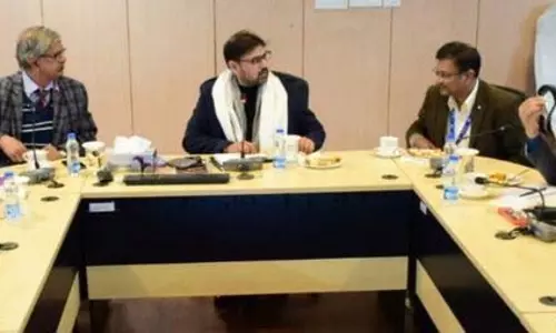 Jammu: मंत्री ने नाबार्ड के क्षेत्रीय कार्यालय का दौरा किया Jammu: मंत्री ने नाबार्ड के क्षेत्रीय कार्यालय का दौरा किया