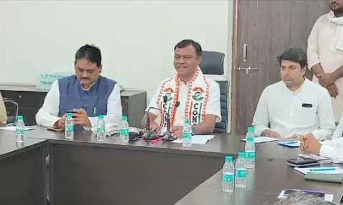 शैलेश की जिम्मेदारी प्रमोद को देने की चर्चा, रायपुर में कांग्रेस के जिलाध्यक्षों की बैठक शुरू