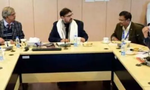 सतीश शर्मा ने नाबार्ड J&K क्षेत्रीय कार्यालय का दौरा किया सतीश शर्मा ने नाबार्ड J&K क्षेत्रीय कार्यालय का दौरा किया