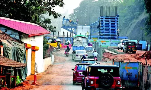 GOA: फ्लाईओवर निर्माण कार्य से पोरवोरिम को झटका GOA: फ्लाईओवर निर्माण कार्य से पोरवोरिम को झटका