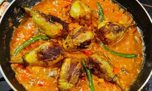 बैंगन और सोया ग्रेन्यूल्स मौसाका रेसिपी बैंगन और सोया ग्रेन्यूल्स मौसाका रेसिपी