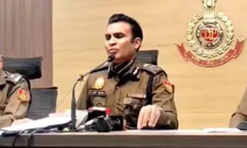 Delhi Police ने दिल्ली मेट्रो ब्लू लाइन पर केबल चोरी करने वाले गिरोह का भंडाफोड़ किया