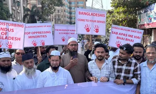 Bdesh में हिंदुओं की रक्षा के लिए मुंब्रा की सड़कों पर उतरे मुसलमान
