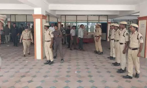 Hyderabad: छात्रों के बीच झड़प से पुराने शहर में तनाव, अयप्पा भक्तों ने किया प्रदर्शन