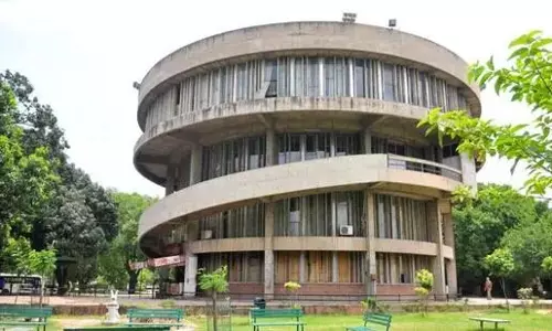 Chandigarh : क्यूएस सस्टेनेबिलिटी रैंकिंग 2025 में पीयू को वैश्विक स्तर पर 710वां स्थान हासिल Chandigarh : क्यूएस सस्टेनेबिलिटी रैंकिंग 2025 में पीयू को वैश्विक स्तर पर 710वां स्थान हासिल