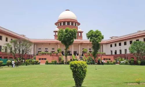 DMRS रिफंड मामले में SAAC ने आर इंफ्रा और एक्सिस बैंक को अवमानना ​​नोटिस जारी किया