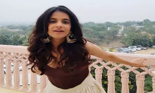Jasleen Royal ने कोल्डप्ले इंडिया टूर में अतिथि कलाकार के रूप में भाग लेने की घोषणा की Jasleen Royal ने कोल्डप्ले इंडिया टूर में अतिथि कलाकार के रूप में भाग लेने की घोषणा की
