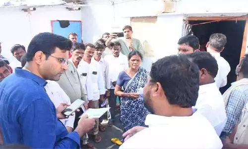 Indiramma आवास योजना सर्वेक्षण की जिला कलेक्टर द्वारा समीक्षा की गई Indiramma आवास योजना सर्वेक्षण की जिला कलेक्टर द्वारा समीक्षा की गई