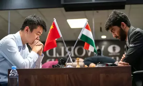 World Chess Championship: डी गुकेश ने 13वीं बाजी में गत चैंपियन डिंग लिरेन से ड्रा खेला