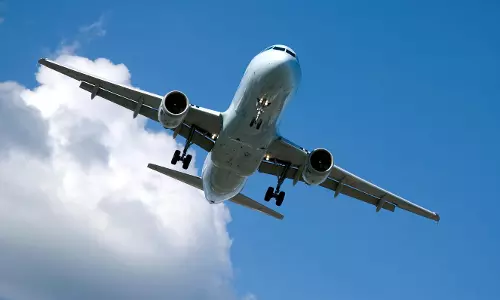 Kolkata: घने कोहरे के कारण कोलकाता हवाई अड्डे पर 24 उड़ानें प्रभावित