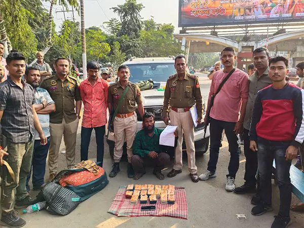 Guwahati में 239 ग्राम से अधिक हेरोइन के साथ ड्रग तस्कर गिरफ्तार Guwahati में 239 ग्राम से अधिक हेरोइन के साथ ड्रग तस्कर गिरफ्तार