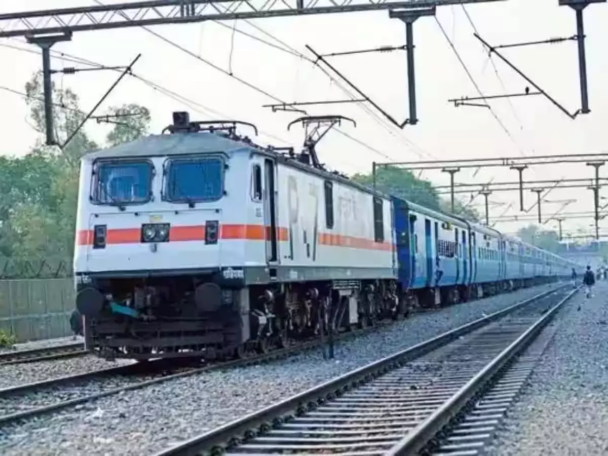 क्रिसमस-नए साल की भीड़: 19 से कोट्टायम के रास्ते साप्ताहिक ट्रेन क्रिसमस-नए साल की भीड़: 19 से कोट्टायम के रास्ते साप्ताहिक ट्रेन