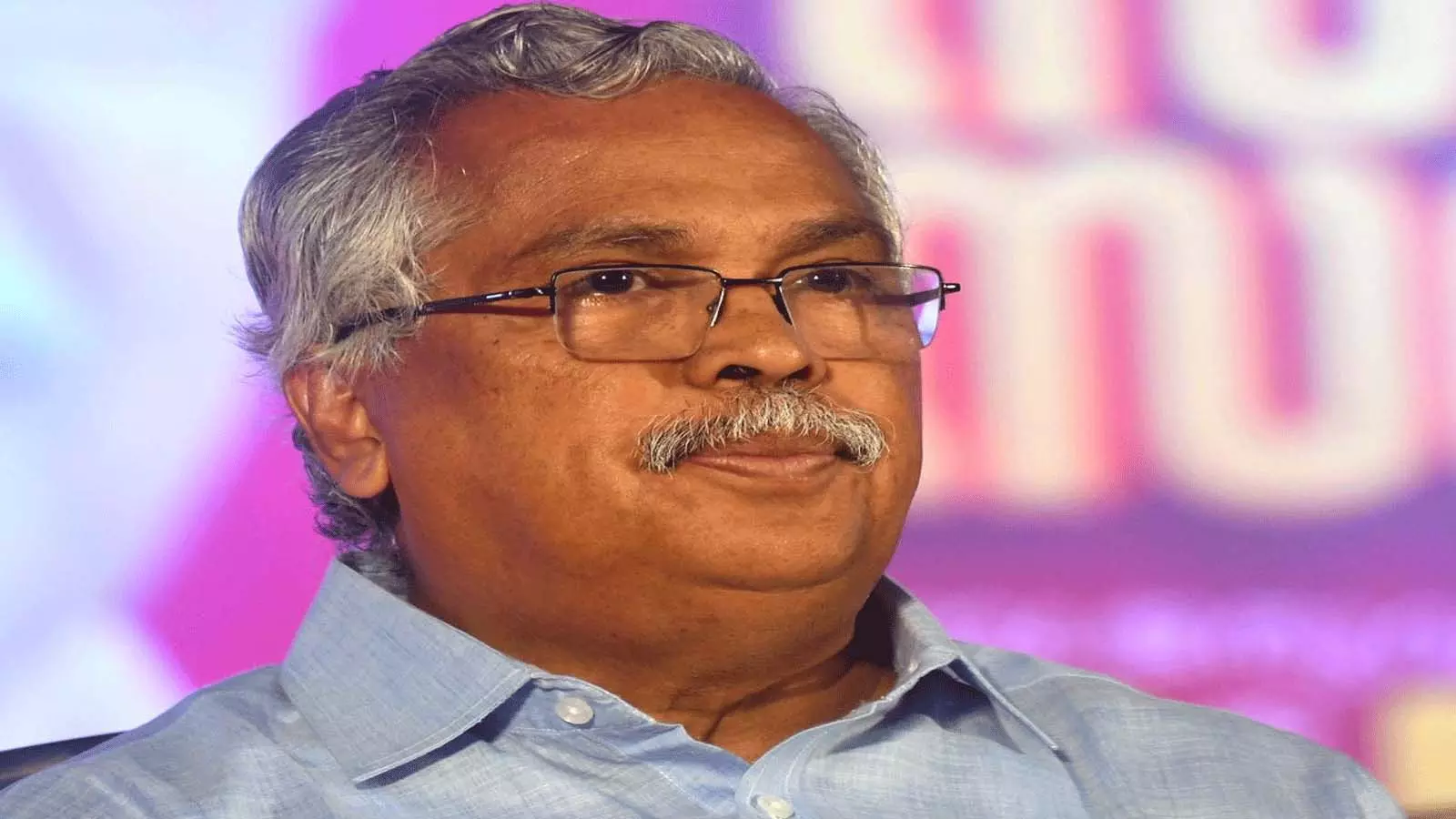 Kollam: आर्य को मेयर बनाना मूर्खतापूर्ण कदम था, संदीप को कॉमरेड बनाना Kollam: आर्य को मेयर बनाना मूर्खतापूर्ण कदम था, संदीप को कॉमरेड बनाना