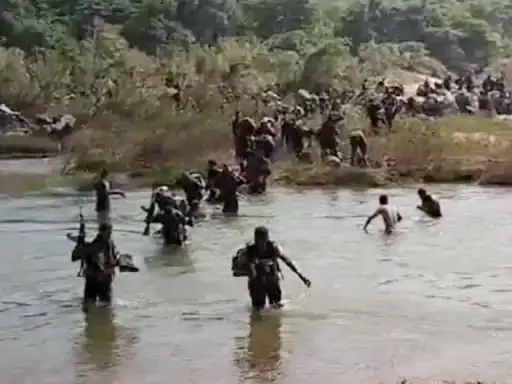 बस्तर में मुठभेड़ जारी, DRG-STF और CRPF जवान निकले है ऑपरेशन पर बस्तर में मुठभेड़ जारी, DRG-STF और CRPF जवान निकले है ऑपरेशन पर